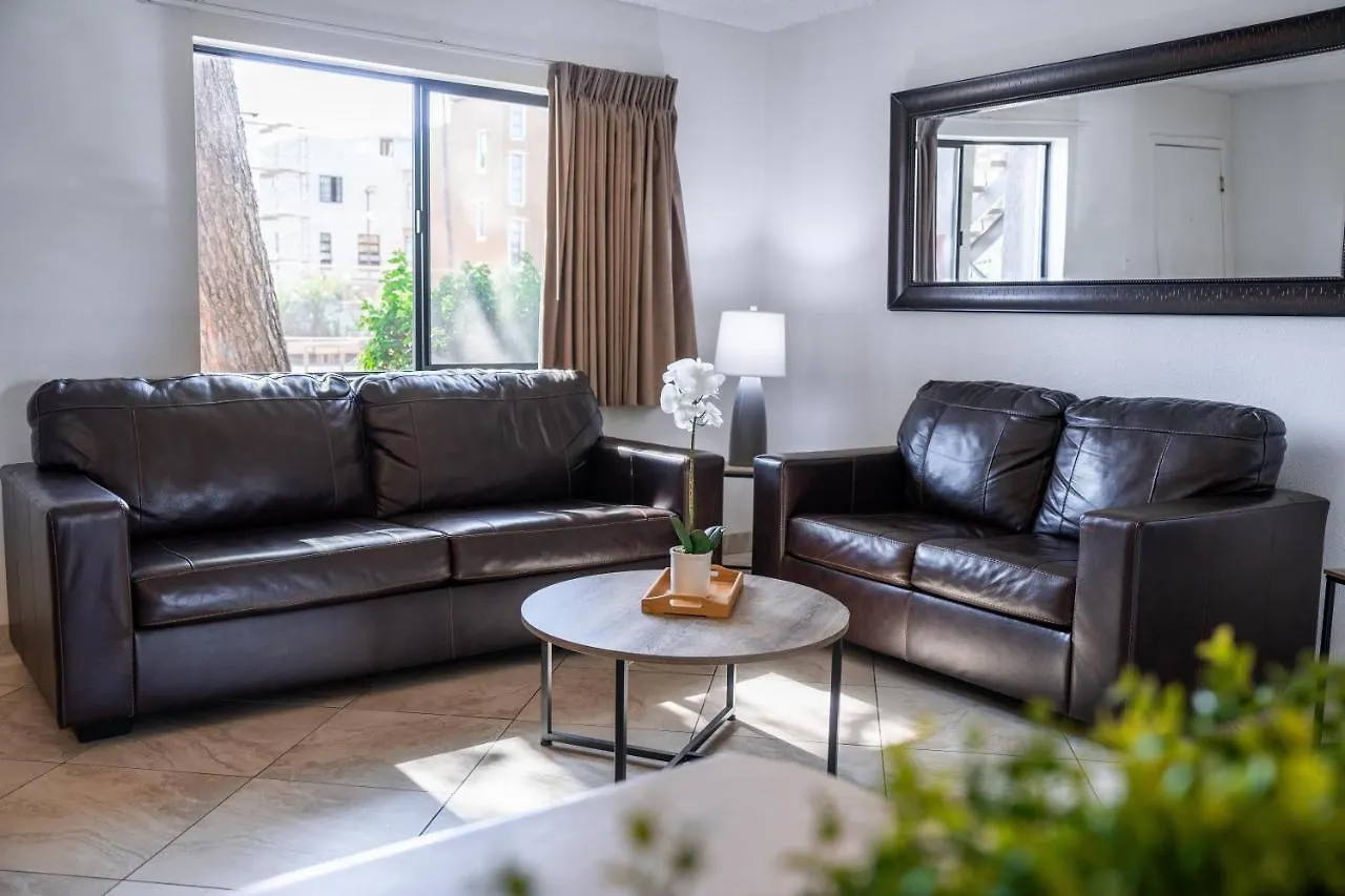 245 Fully Furnished 1Br Suite-Pet Friendly スコッツデール アパート